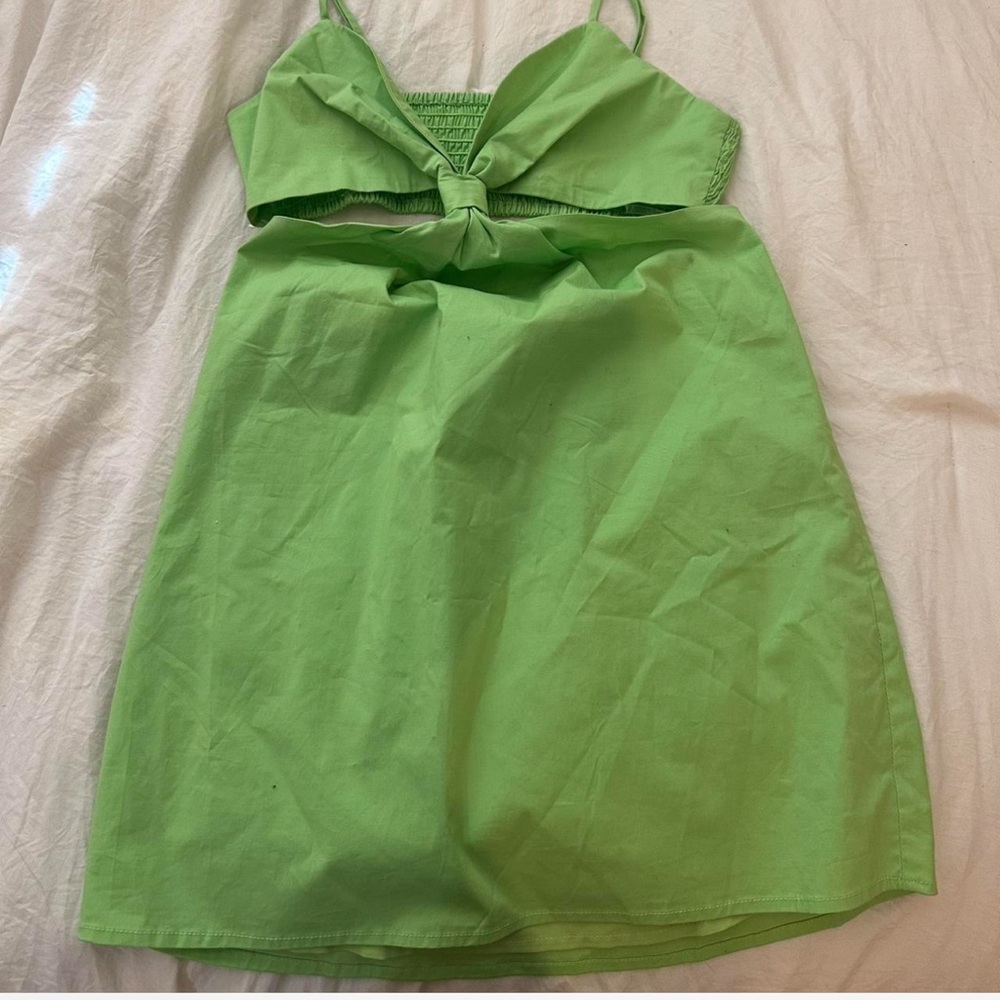 Green Sleeveless Dress